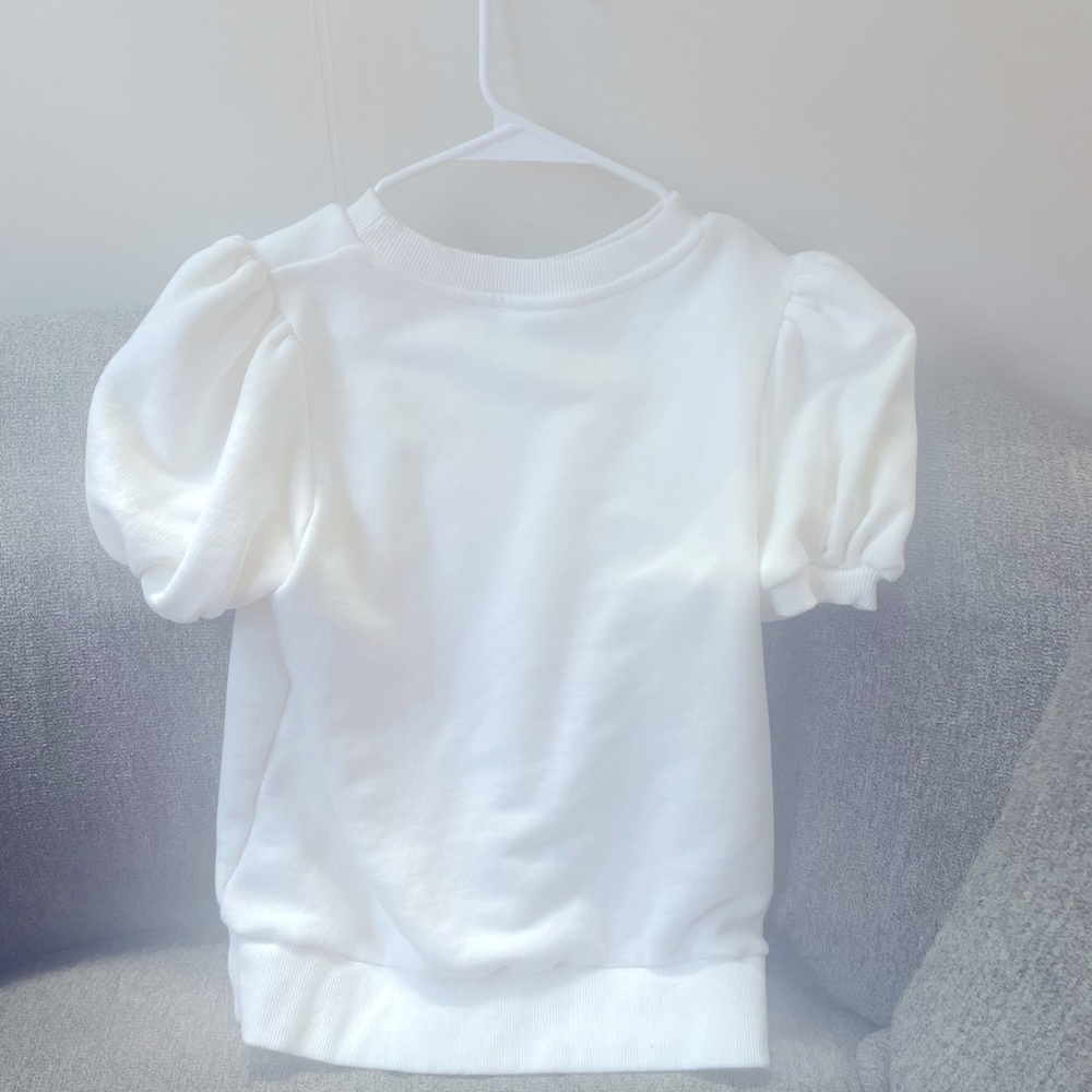 White short sleeve sweater/ puff sleeves.